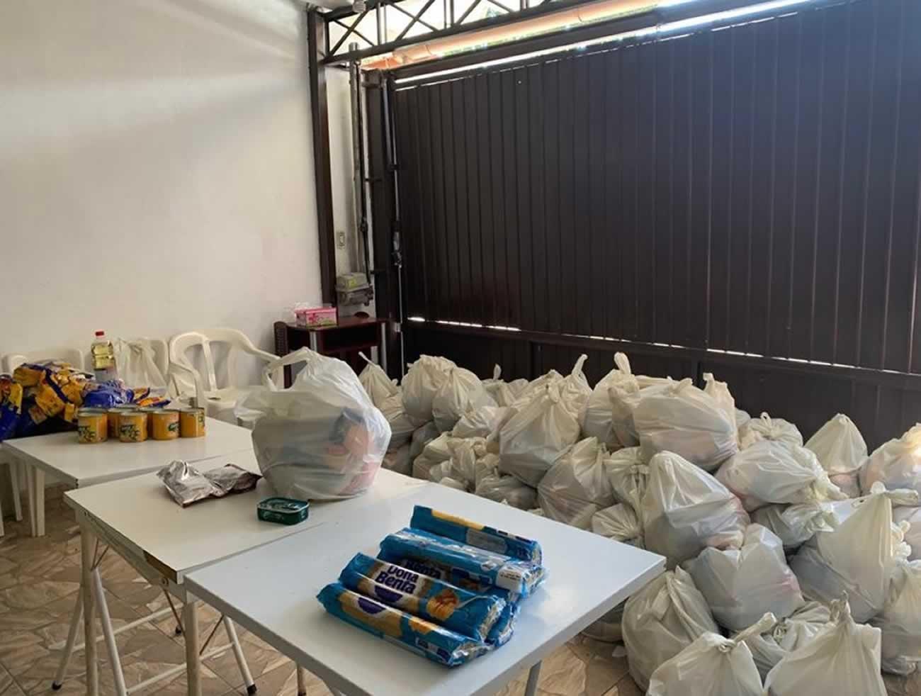 AMPRO DISTRIBUI ALIMENTOS PARA FAMÍLIAS CARENTES DE SP