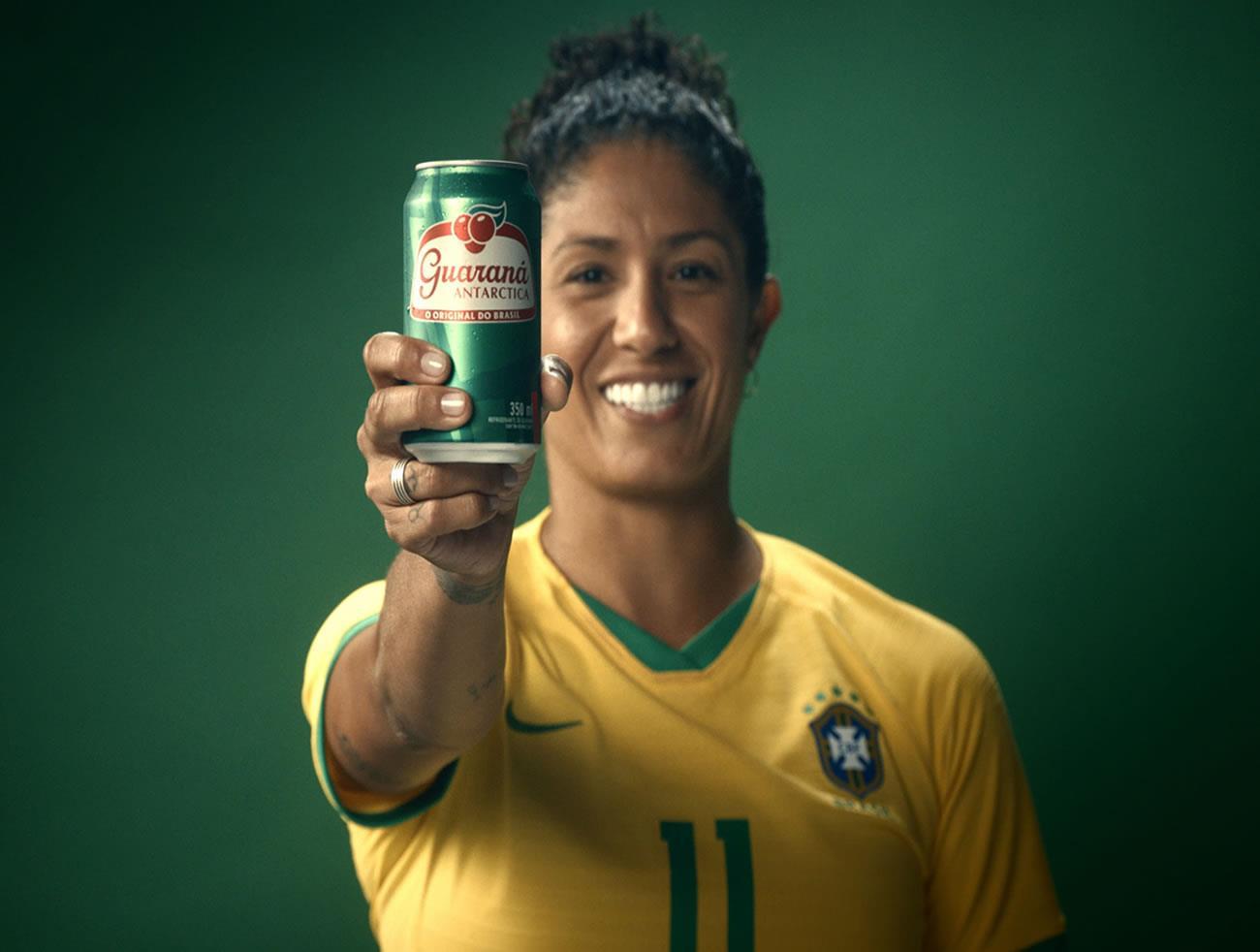 Guaraná Antarctica convoca marcas para apoiar o futebol feminino no Brasil