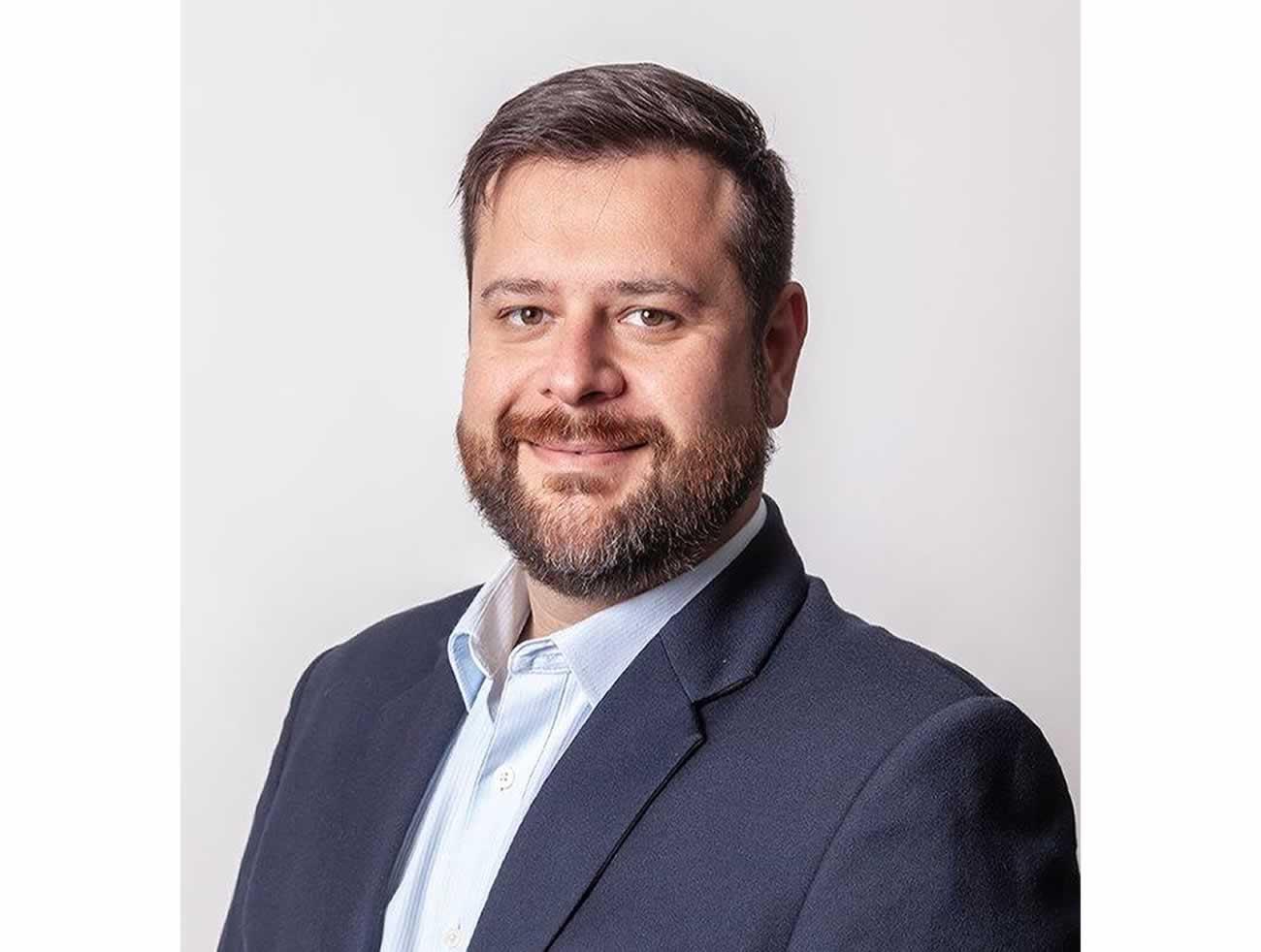 EX-GLOBO, DOUGLAS MIQUELOF MIGRA PARA A RÁDIO CAPITAL