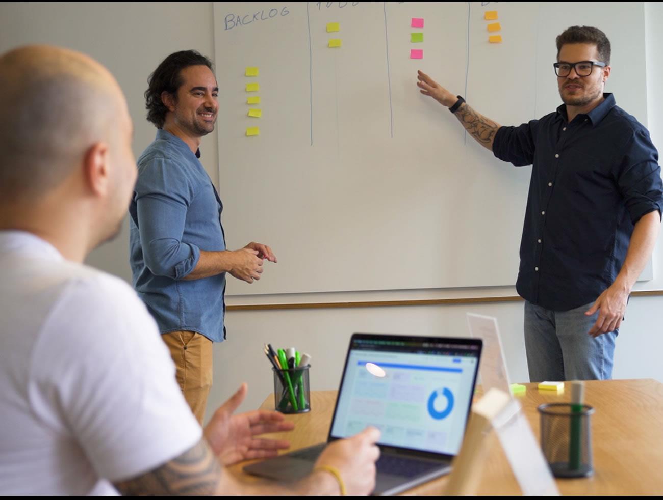 Jüssi e EBAC lançam curso de Marketing Digital