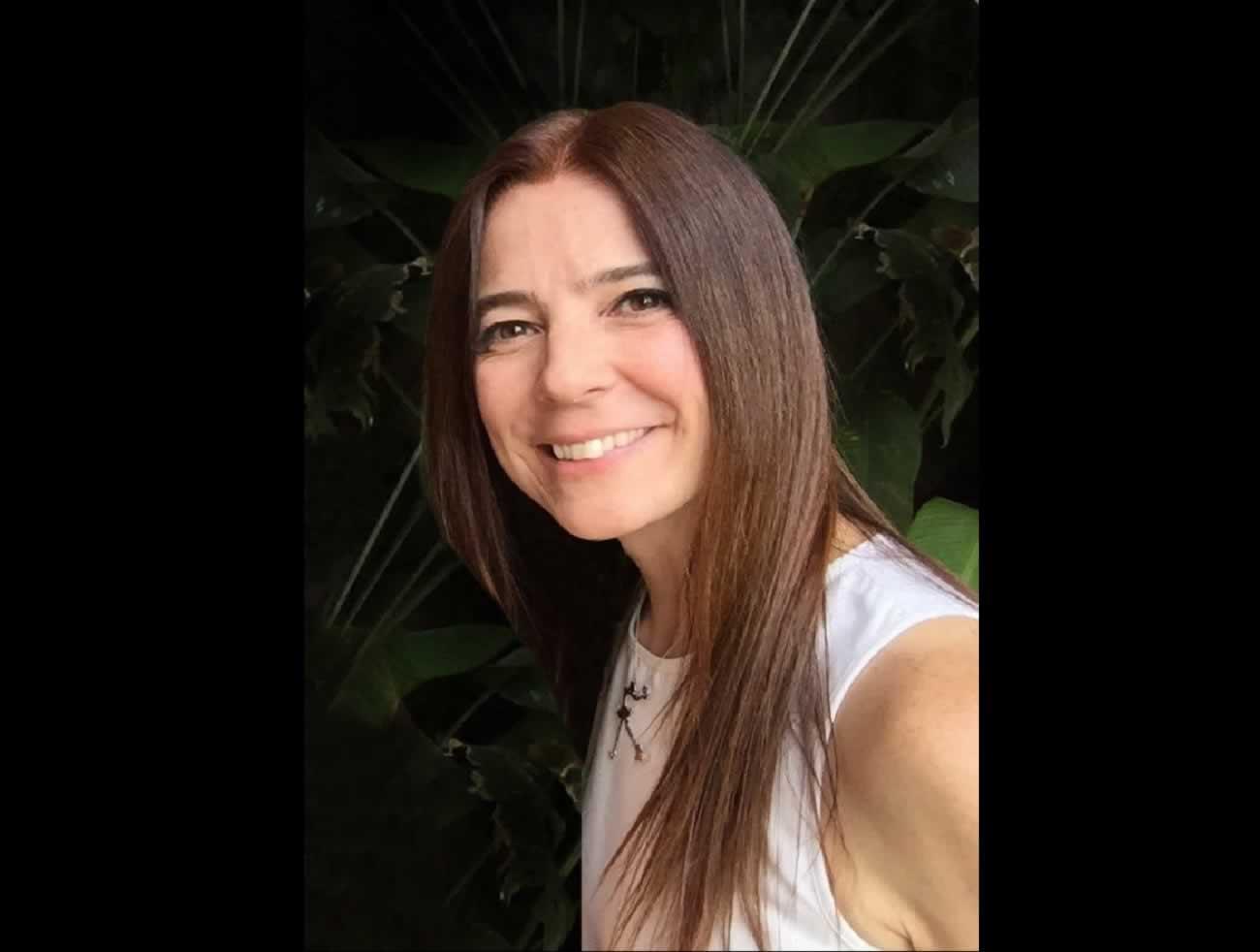PRODUTORA MYMAMA ENTERTAINMENT CONTRATA SILVINHA NERI