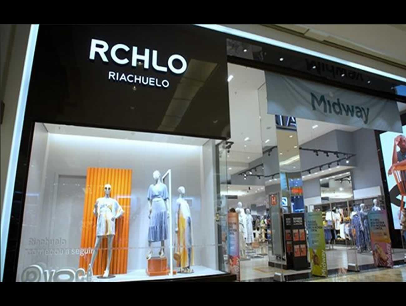 RIACHUELO E MIDWAY TROCAM LOGO, EM JOGADA DE MARKETING