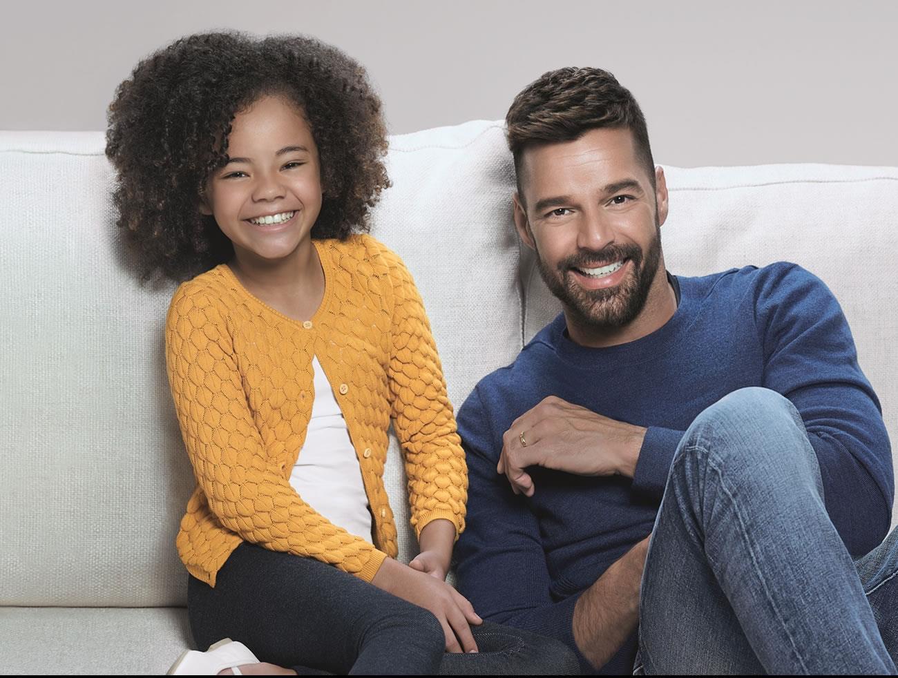 Ricky Martin estrela campanha televisiva da marca Elite