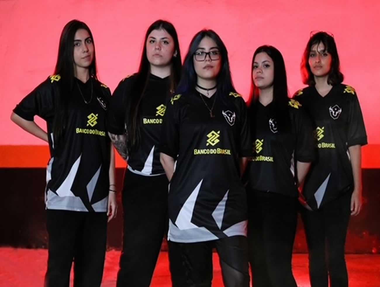 BB FAZ PARCERIA COM RAIMBOW SIX SIEGE E LANÇA LINE-UP FEMININA