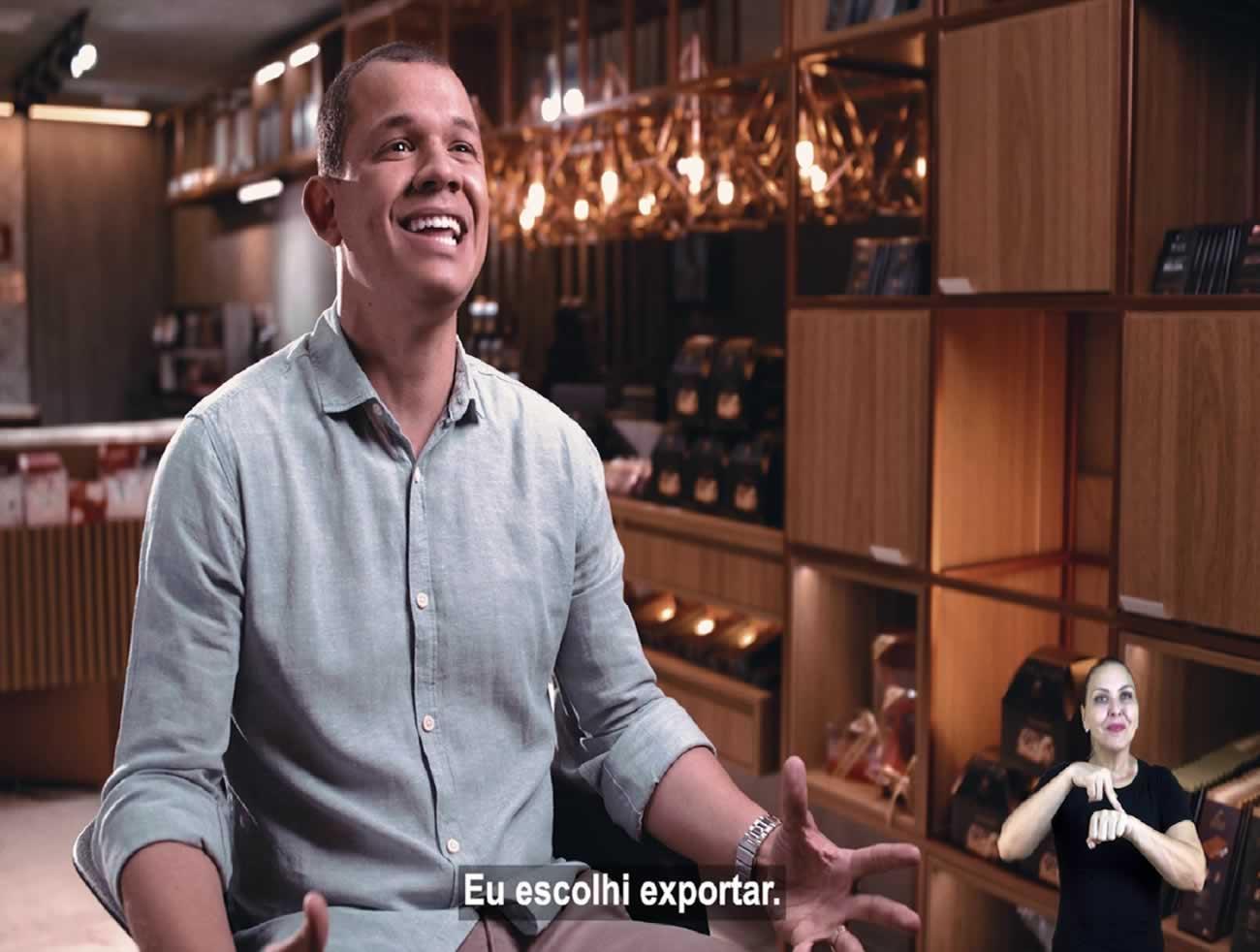 PENSA LÁ FORA, CAMPANHA DA APEX BRASIL COM NOVA/SB SOBRE EXPORTAR