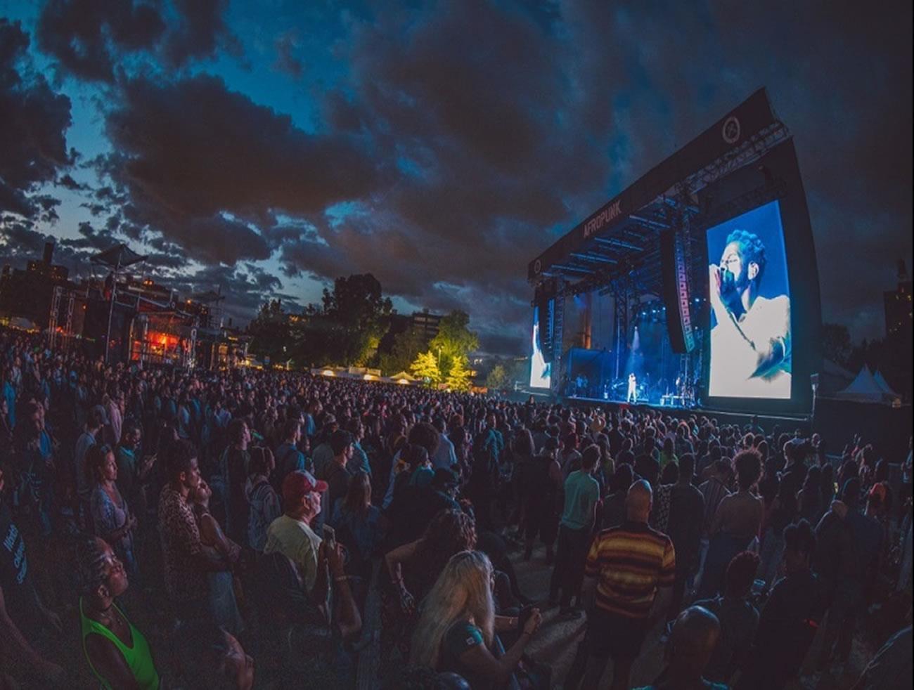 Casé conquista a conta do Afropunk no Brasil