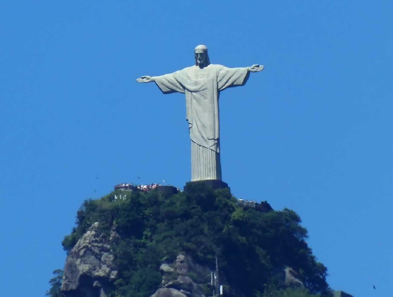 Bradesco Seguros celebra aniversário do Rio de Janeiro com projeção especial no Cristo Redentor