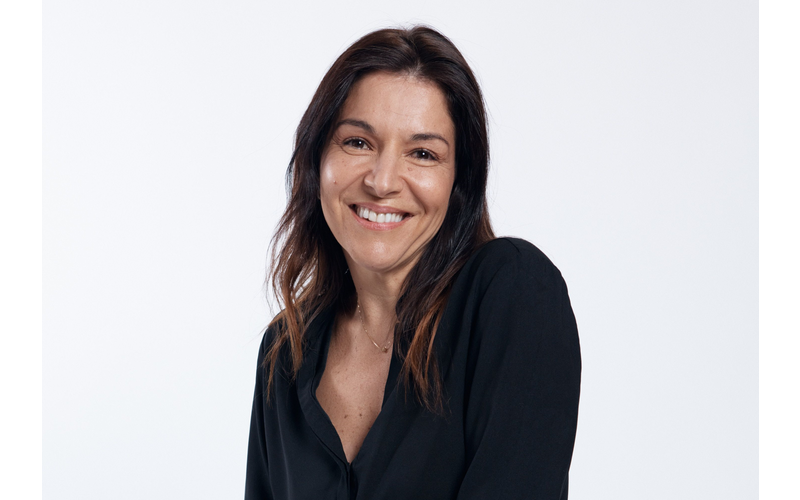 LAURA ESTEVES SERÁ VP NA DM9DDB E DEIXA A GALERIA