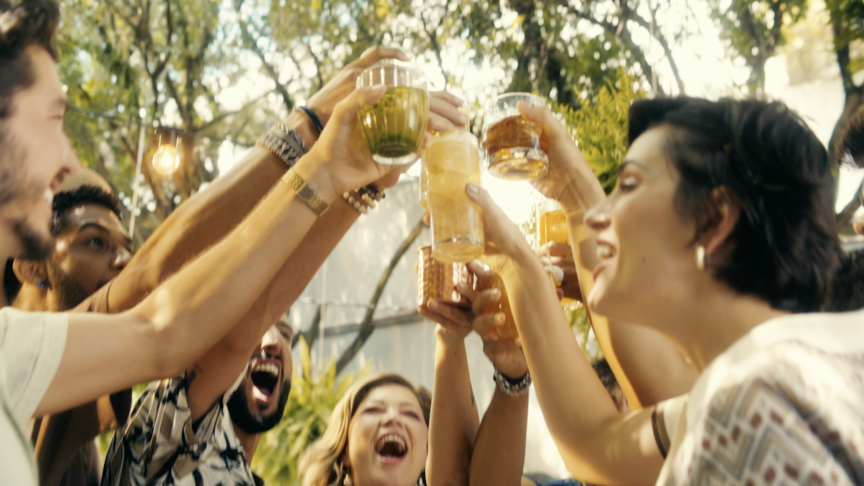 REPENSE CRIA COMUNICAÇÃO PARA O BOURBON JIM BEAM
