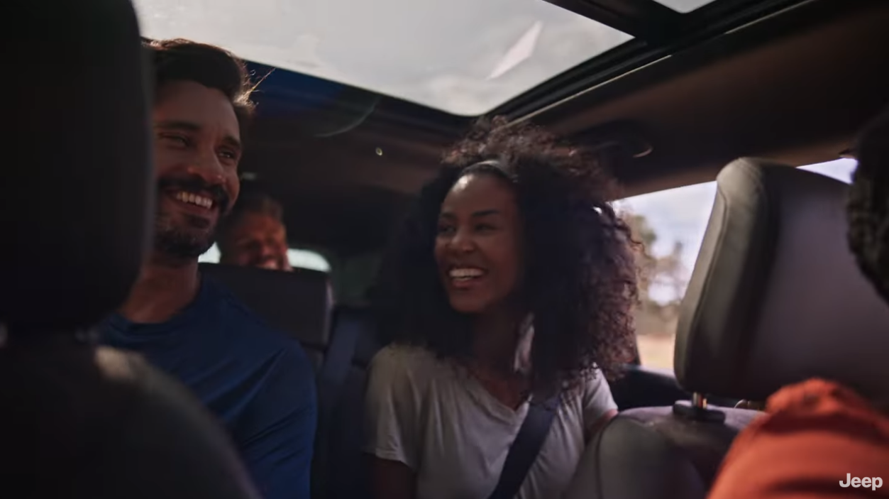 JEEP COMMANDER VAI COM FBIZ PARA O FIM DO MUNDO