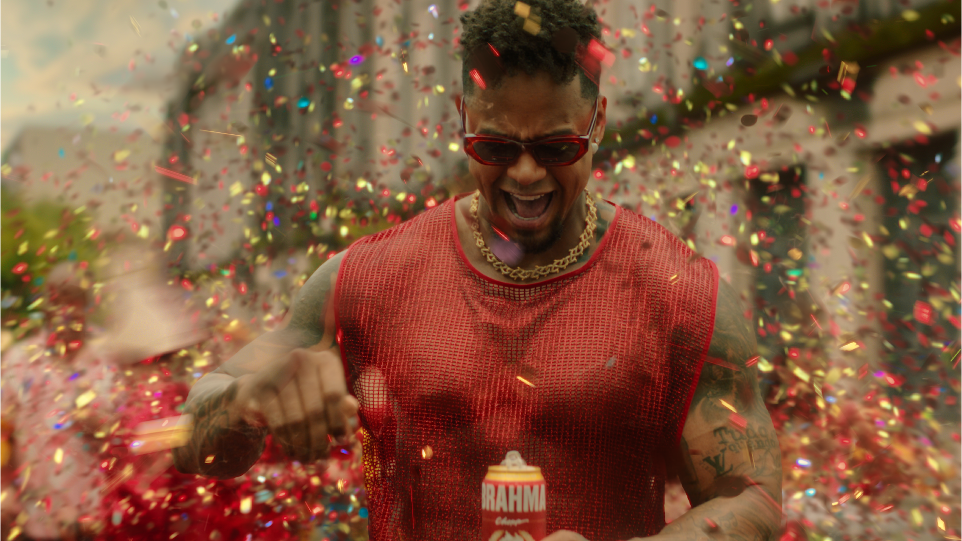 BRAHMA INSTIGA O FOLIÃO A SE REVELAR NO CARNAVAL