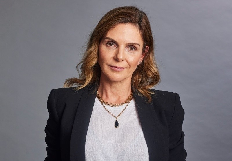 HPE AUTOMOTORES CONTRATA MARCIA NERI NO MARKETING