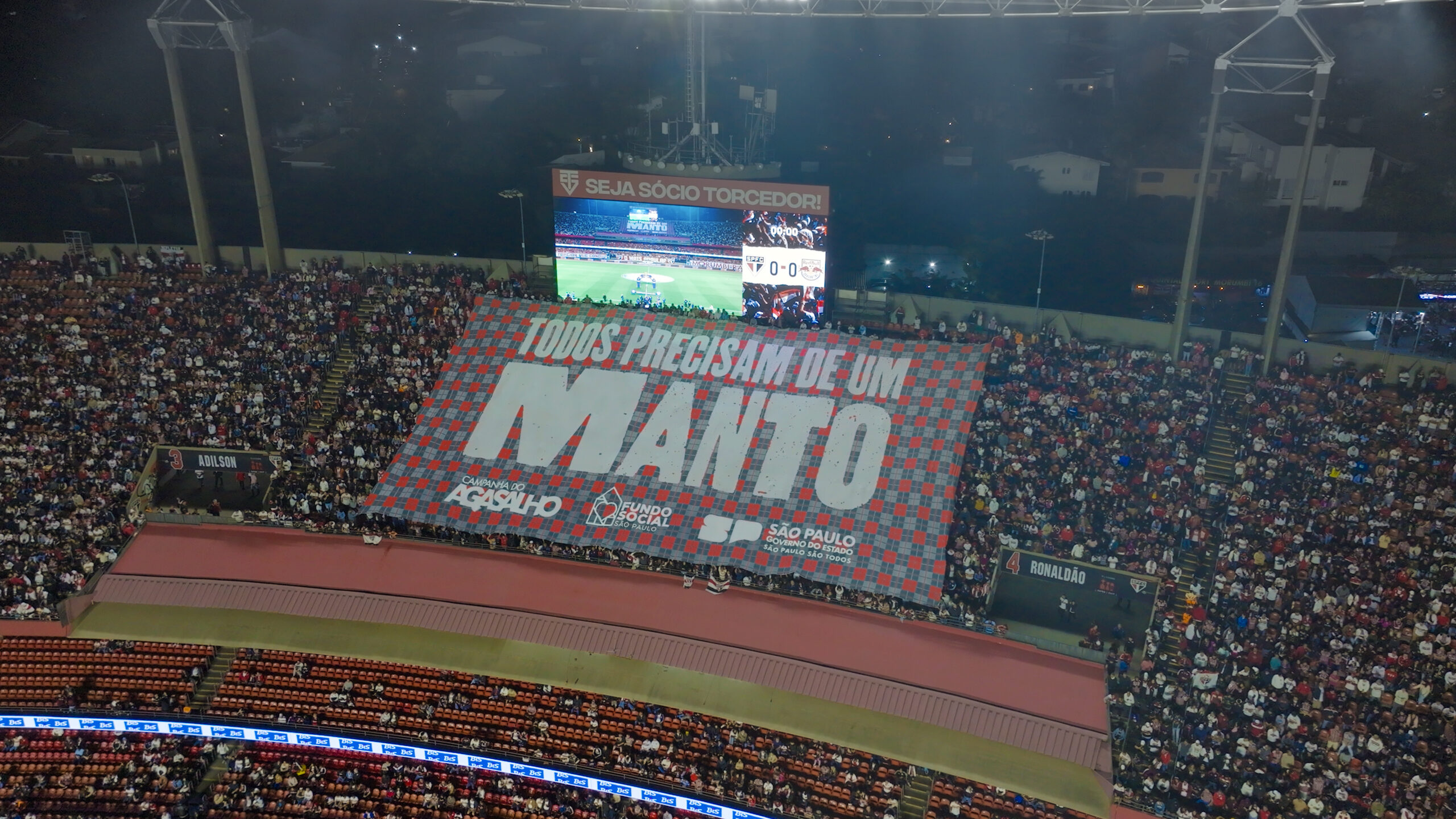 CAMPANHA DO AGASALHO CONVIDA TORCIDA A VESTIR MANTO DA SOLIDARIEDADE
