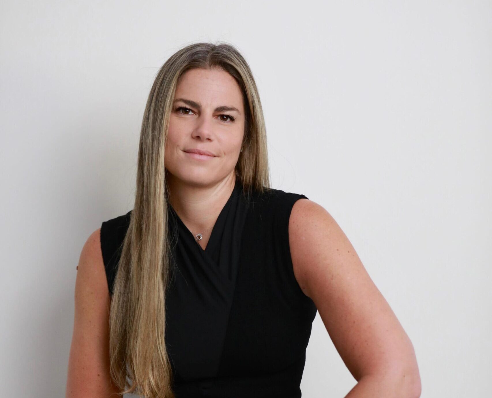 SAMANTHA SIMON ASSUME A COMUNICAÇÃO DA MOTOROLA NO BRASIL