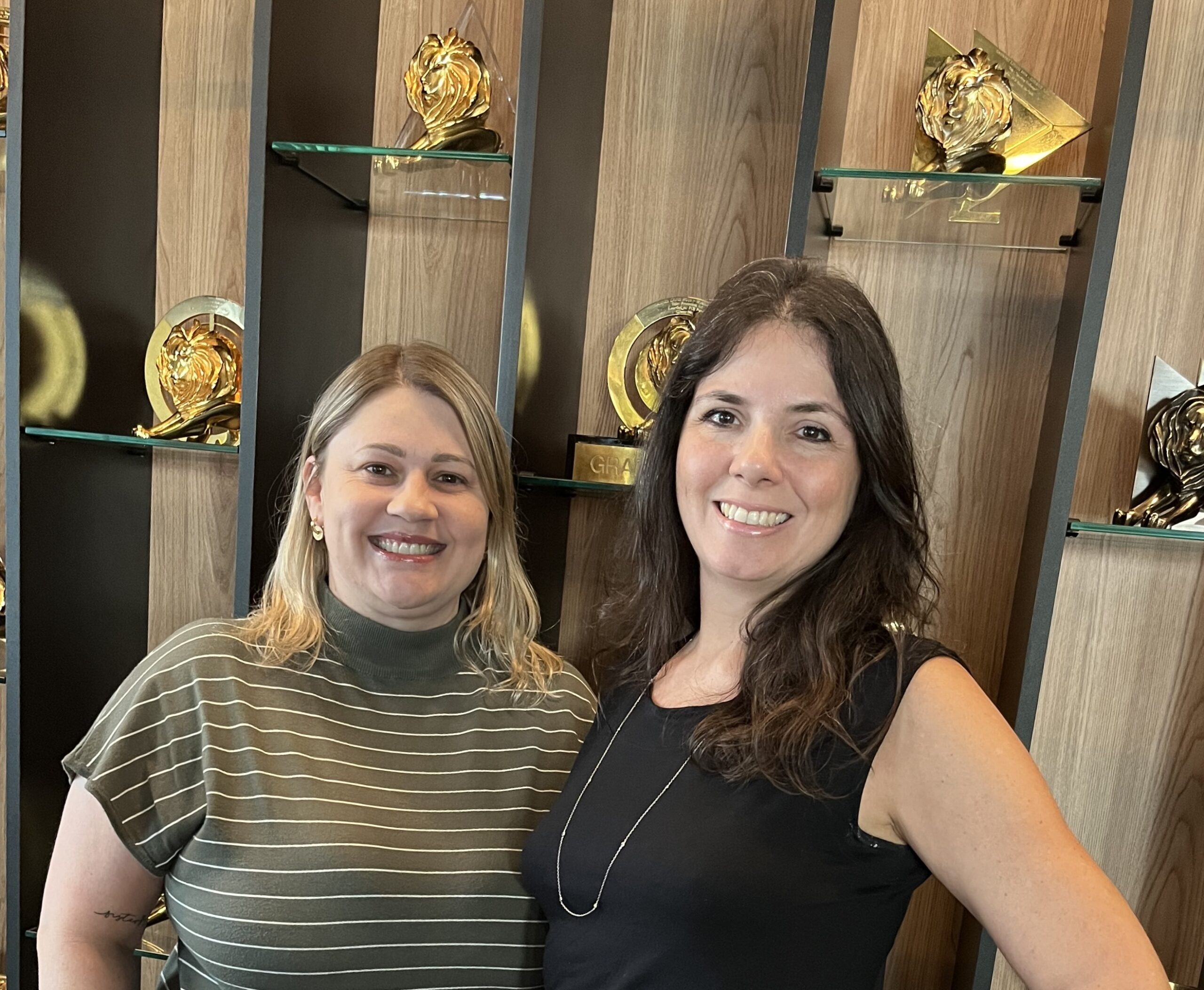 PAULA DIAS E ISABEL BARBOSA SÃO AS NOVAS GERENTES DE MÍDIA DA FCB BRASIL