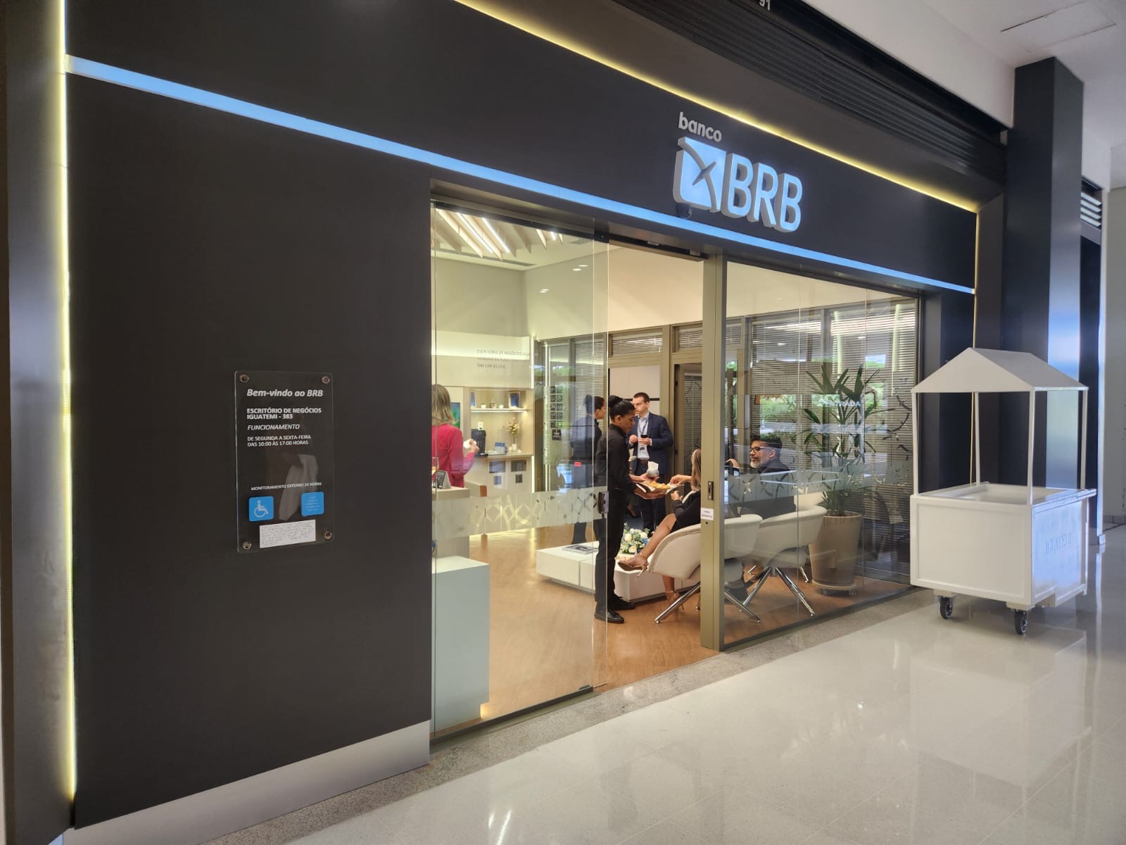 BRB INAUGURA AGÊNCIA NO SHOPPING IGUATEMI