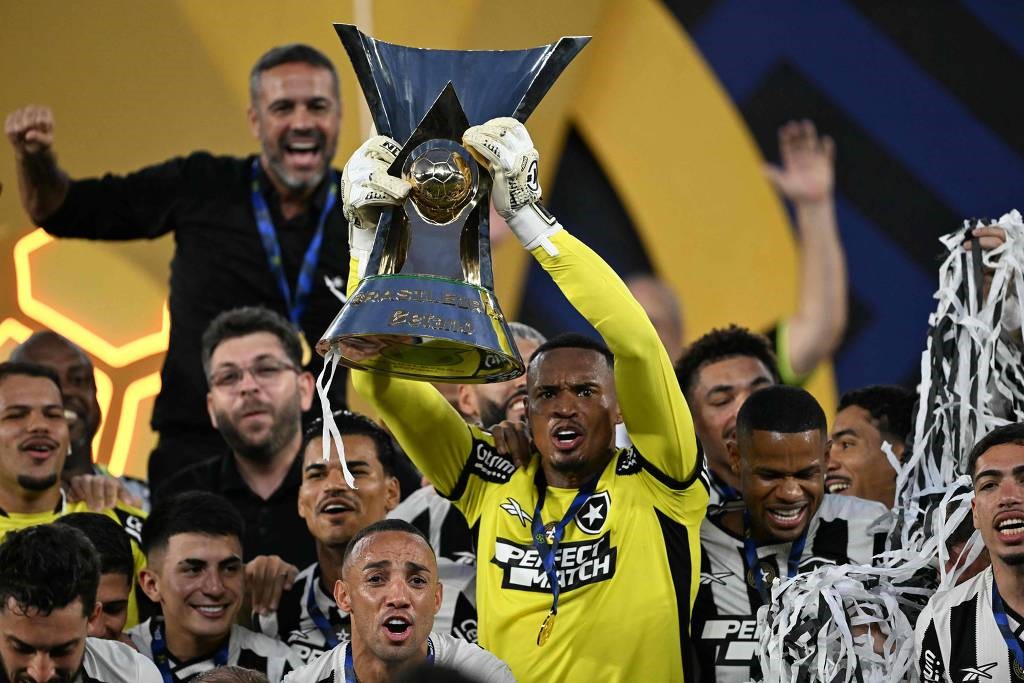 COTAS COMERCIAIS DO FUTEBOL 2025 RENDEM R$ 2,5 BILHÕES À GLOBO