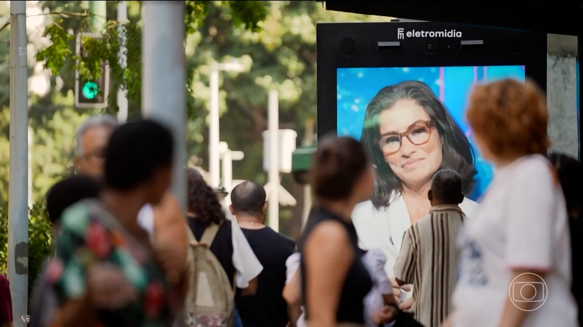 ELETROMÍDIA E GLOBO FORMAM PARCERIA PARA EXIBIR JORNAL NACIONAL NAS ELEIÇÕES