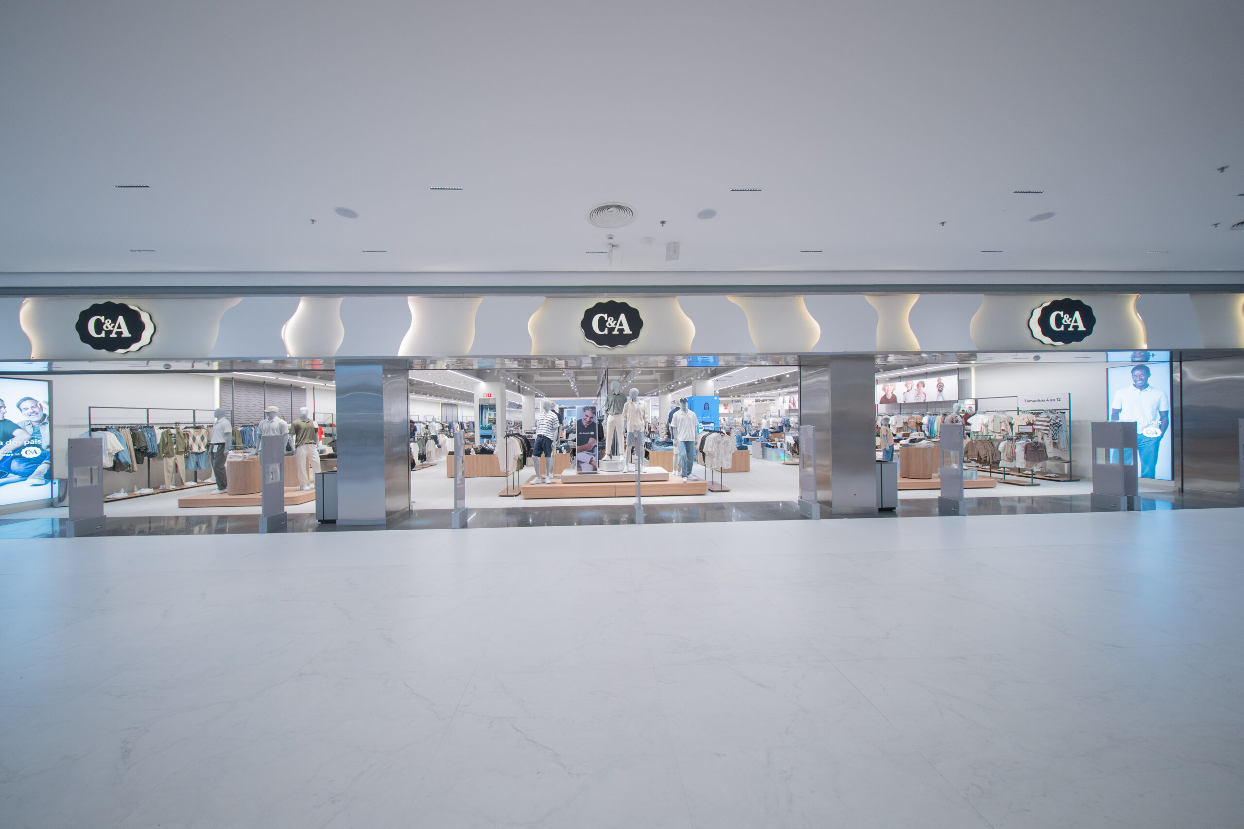 C&A CHEGA AO BARRASHOPPING PARA APRESENTAR AO RIO DE JANEIRO SEU CONCEITO DE LOJA E CELEBRAR 50 ANOS NO BRASIL